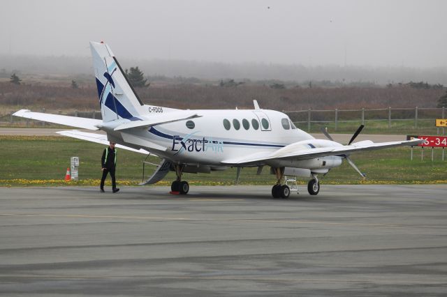 Beechcraft King Air 100 (C-FDOS) - Exact air, 18/05/2024
