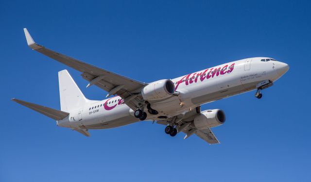 Boeing 737-800 (9Y-SXM)