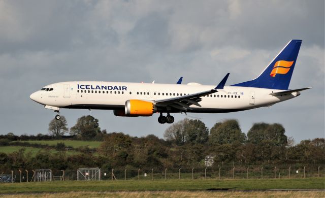 Boeing 737 MAX 8 (TF-ICE) - icelandair b737max-8 tf-ice landing at shannon from reykjavik 16/10/19.