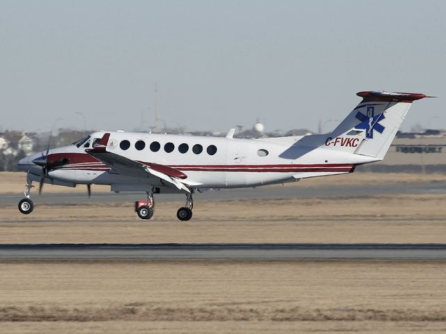 Beechcraft Super King Air 350 (C-FVKC) - Alberta Medical flight