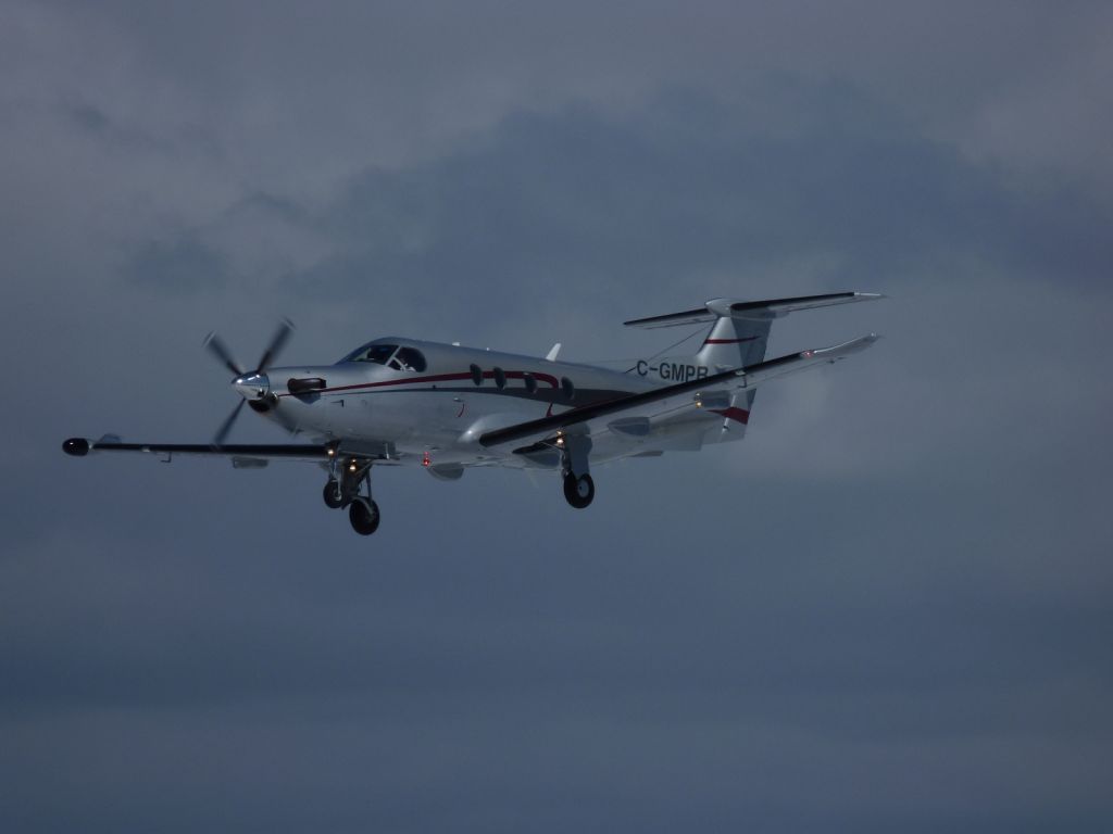 Pilatus PC-12 (C-GMPB)