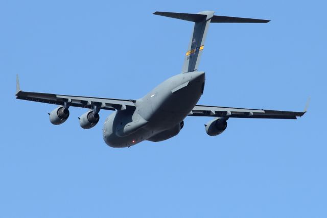 Boeing Globemaster III (08-8204) - 22/10/2020:  One more picture of the Globmaster C-17 after a take-off from runway 26.