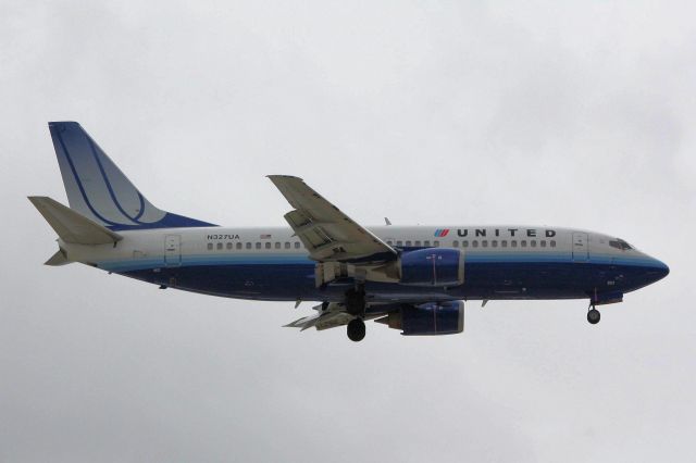 N327UA —