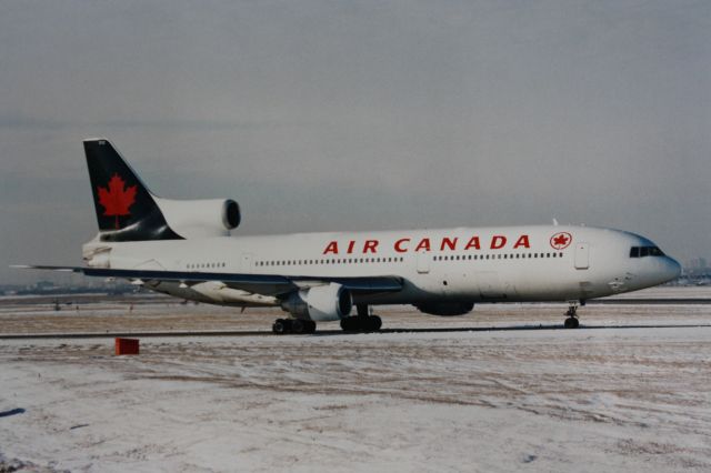 Lockheed L-1011 TriStar — - old livery Air Canada L1011,taken back few years ago at CYYZ