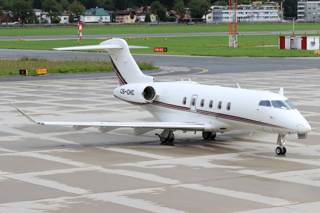 Canadair Challenger 350 (CS-CHC)