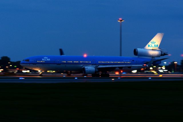 Boeing MD-11 (PH-KCB)