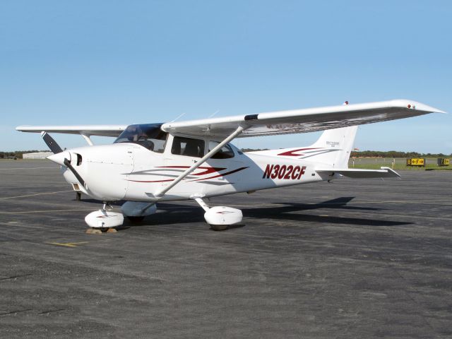 Cessna Skyhawk (N302CF) - The trusted Skyhawk.