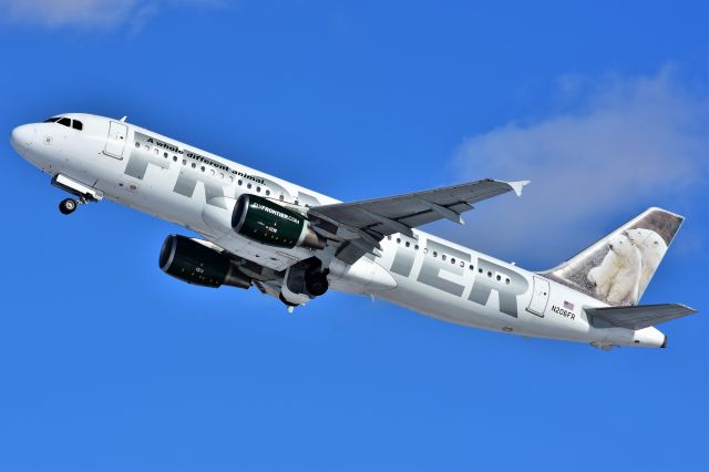 Airbus A320 (N206FR) - Frontier (Alberta & Clipper: Polar Bears Livery) Airbus A320-214 departing YYC on Apr 28.