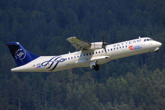 Aerospatiale ATR-72-500 (OK-GFR)