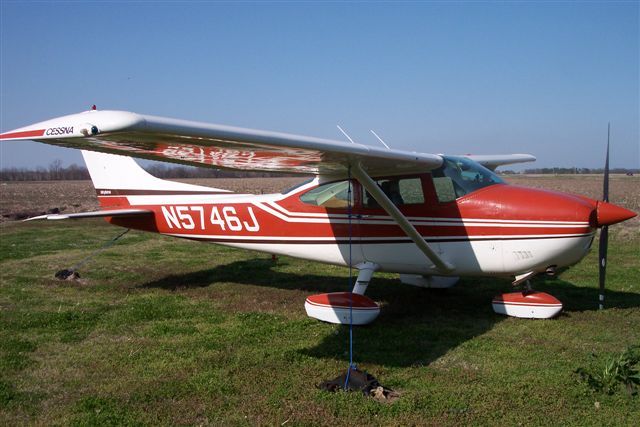 Cessna Skylane (N5746J)