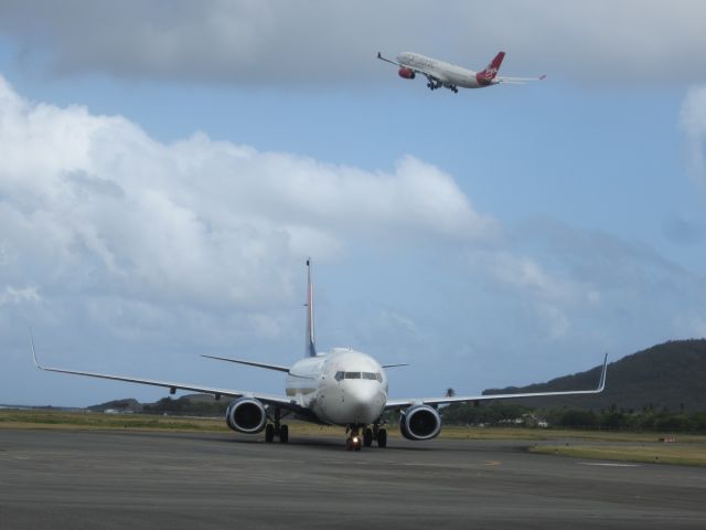 Boeing 737-900 (N811DZ)