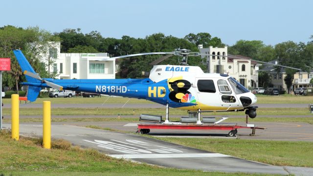 Eurocopter AS-350 AStar (N818HD) - 27/04/2022:br /A Media co. Eurocopter AS350B3 on the Heli-pad .