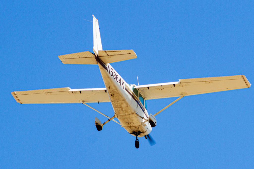 Cessna Skyhawk (N5364K)