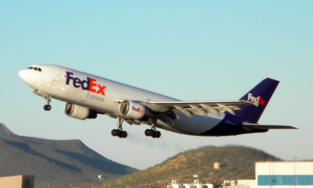 Airbus A300F4-600 (N728FD) - Taking off from Tucson International Airport.