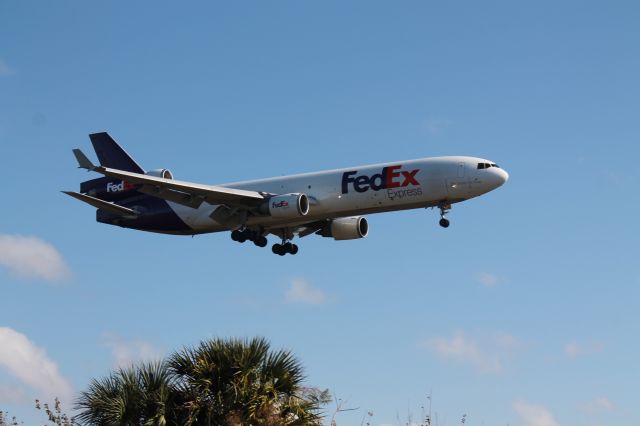 Boeing MD-11 (N604FE)