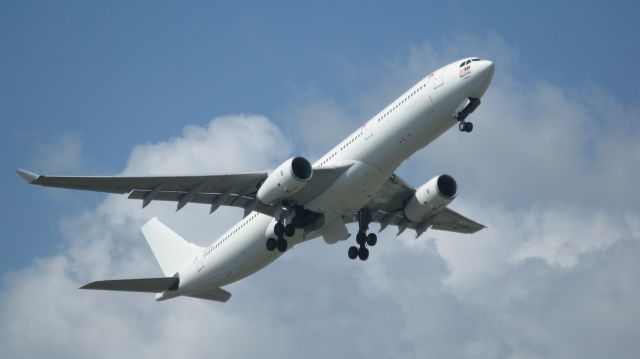 Airbus A330-300 (9M-XXM)