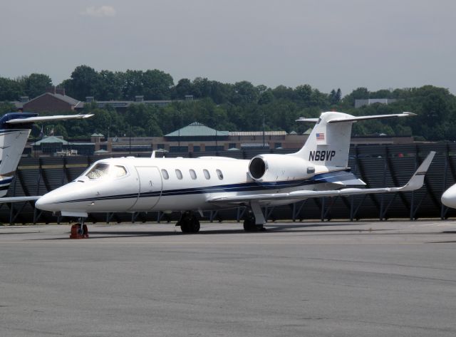 Learjet 31 (N68VP)