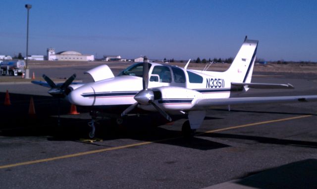 Beechcraft 55 Baron (N33511)