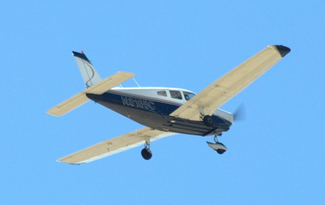 Piper Cherokee (N8165C)