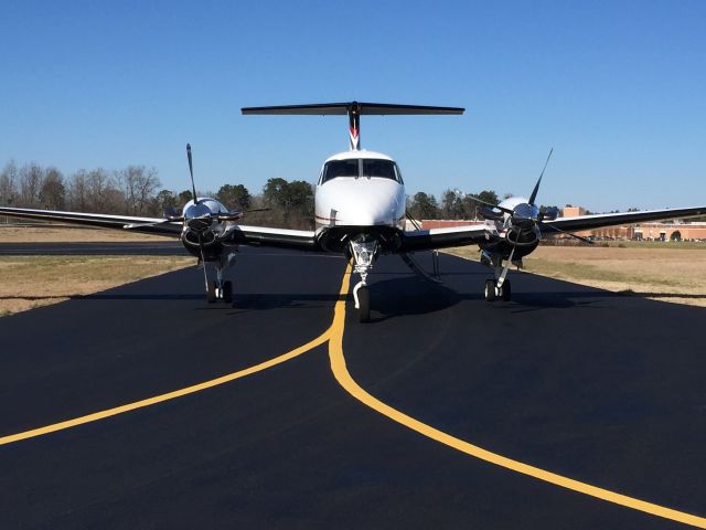 Beechcraft Super King Air 200 (N48PA)