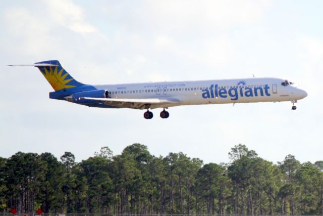 McDonnell Douglas MD-82 (N887GA) - Allegiant Flight 618 (N887GA) on approach to Runway 22 at Charlotte County Airport after flight from Greenville/Spartanburg International Airport