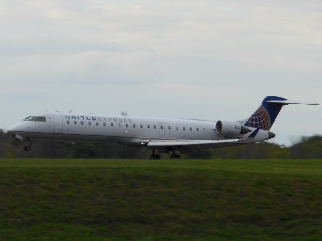 Canadair Regional Jet CRJ-700 (N501MJ)
