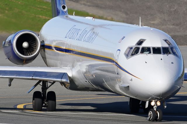 McDonnell Douglas MD-83 (N965CE)