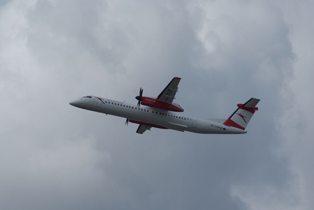 de Havilland Dash 8-400 (OE-LGN) - Austrian Airlines Dash-8-402 cn4326