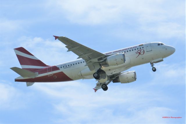 Airbus A319 (3B-NBF)