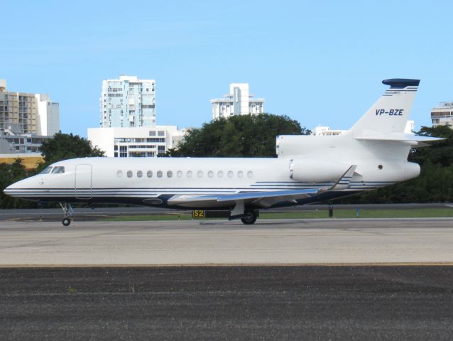 Dassault Falcon 7X (VP-BZE)