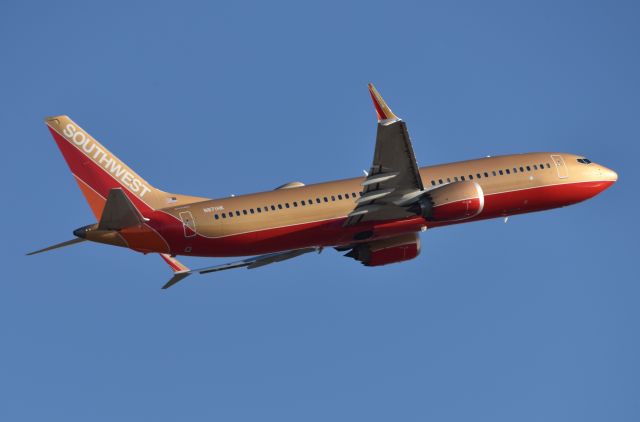 Boeing 737 MAX 8 (N871HK) - 23-R 02-29-24 Departing to LAS