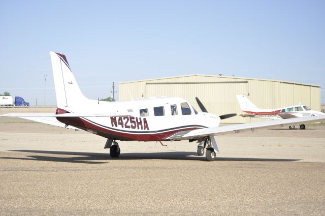 Piper Saratoga (N425HA)