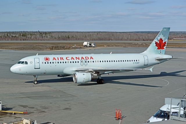 Airbus A320 (C-FDRP)