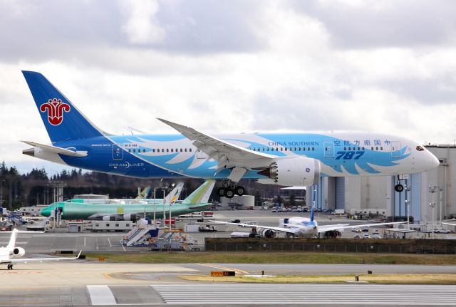 Boeing 787-8 (B-2727) - China Southern Airlines B-2727 landing at Paine Field February 7, 2013.