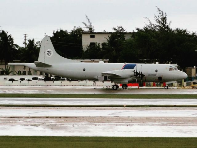 Lockheed L-188 Electra (N431SK)