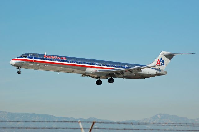 McDonnell Douglas MD-80 (N468AA) - Nov. 8, 2008 Nikon D-50