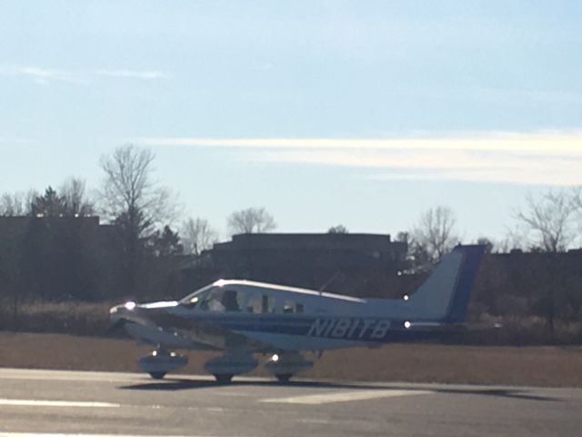 Piper Cherokee (N181TB) - N181TB (P28A) arriving at Wings Field (KLOM)br /Photo Date: January 30, 2021