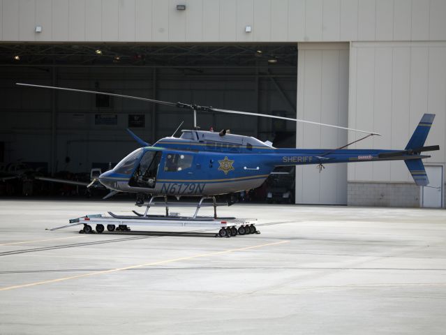 N6179N — - No type or location information will be provided for US law enforcement helicopters. However, do not mess around with them - they will get you!