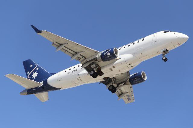 Embraer 170/175 (VH-SWO) - Air North E-170, approaching Townsville Airport, having flown in from Darwin.