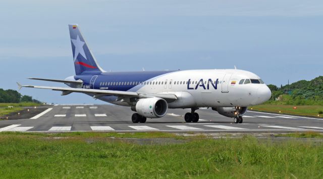 Airbus A320 (CC-BAQ) - Rwy 24