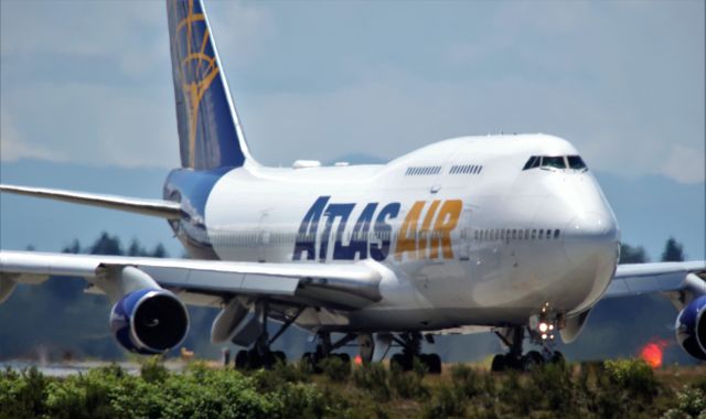 Boeing 747-400 (N480MC) - 6-9-21