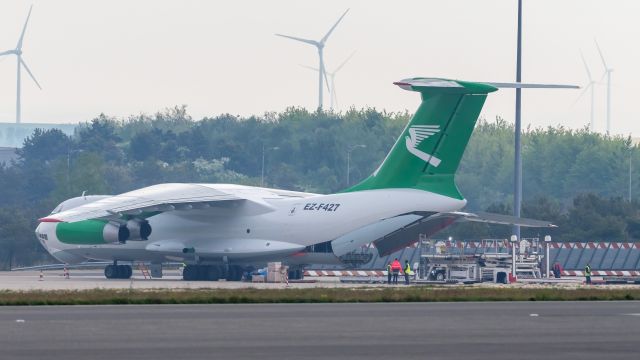 Ilyushin Il-76 (EZ-F427)