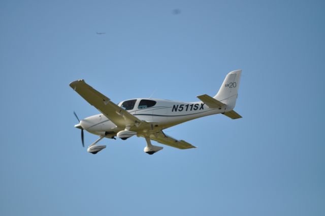 Cirrus SR-20 (N511SX)