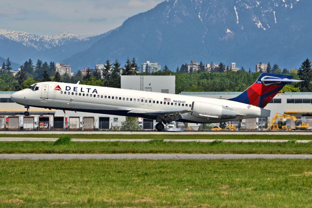 Boeing 717-200 (N608AT)