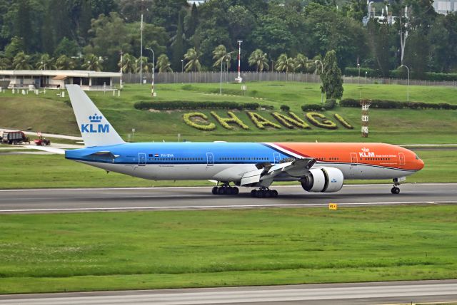 BOEING 777-300 (PH-BVA)