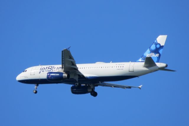 Airbus A320 (N649JB)