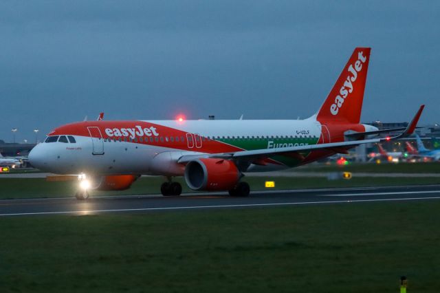Airbus A320neo (G-UZLF) - EZY2141 departing to Antalya 