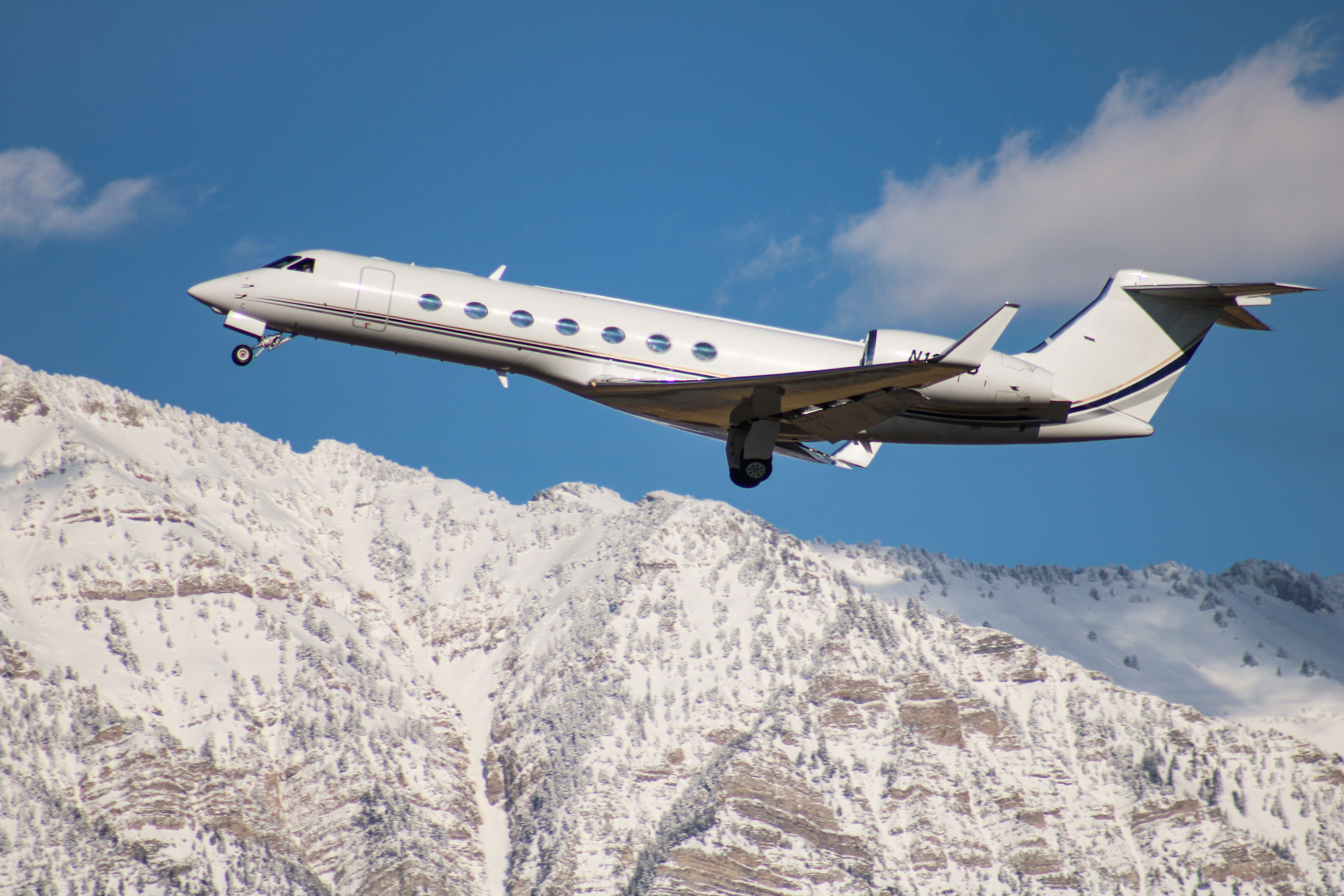 Bombardier Global Express (N126EB)