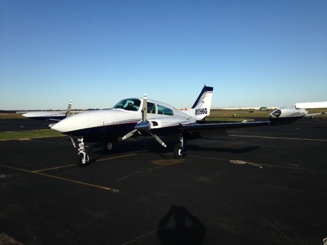 Cessna 310 (N1296G)