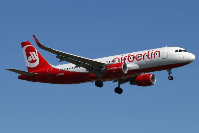 Airbus A320 (D-ABNQ)